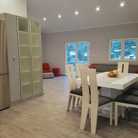 Silvana Apartman *